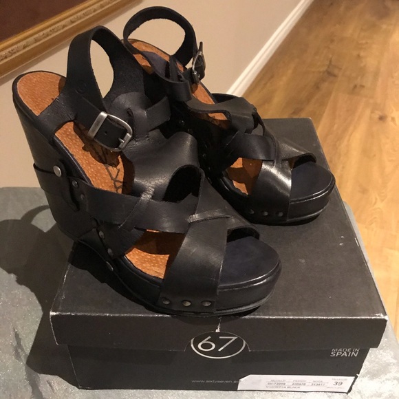 Sixtyseven black wedge sandals. - Picture 3 of 5